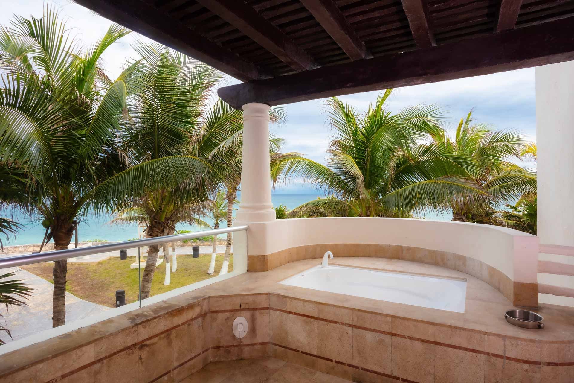 jacuzzi-en-master-suite-hotel-kore-tulum-reatreat-and-spa-resort